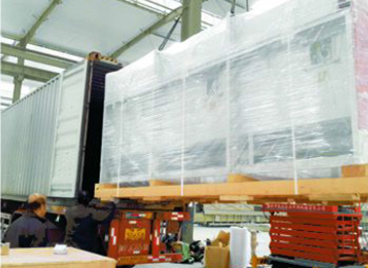  	集装箱发货现场